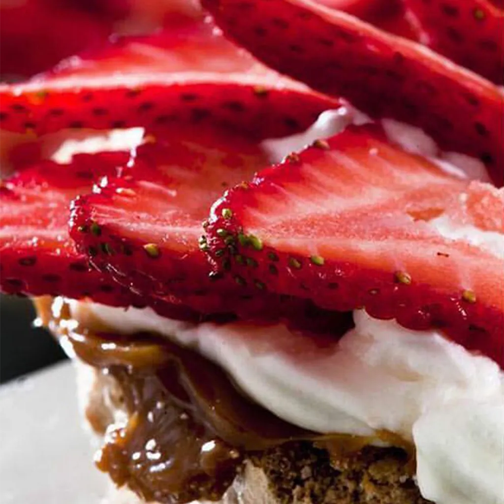 Strawberry Pavlova
